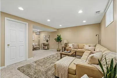 3687 Arcade Street N, Vadnais Heights, MN 55127 - Photo 30
