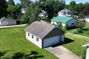 111 W Cabot St, Le Roy, MN 55951 - Photo 8
