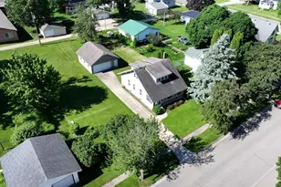 111 W Cabot St, Le Roy, MN 55951 - Photo 4