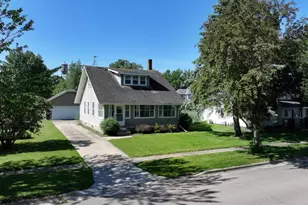 111 W Cabot St, Le Roy, MN 55951 - Photo 14