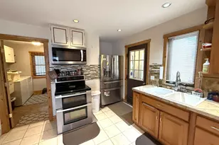 37 E Boundary Street E, Ely, MN 55731 - Photo 4