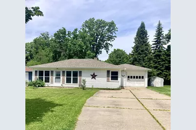 565 Madson Avenue SW, Hutchinson, MN 55350 - Photo 1