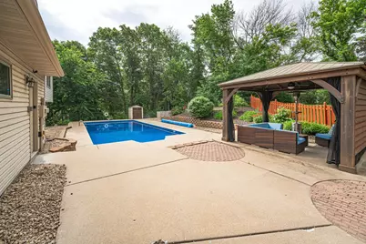 20881 Lake Ridge Drive, Prior Lake, MN 55372 - Photo 6