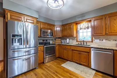 704 Country Estate Court SE, Stewartville, MN 55976 - Photo 10