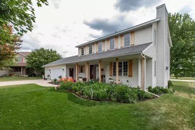 704 Country Estate Court SE, Stewartville, MN 55976 - Photo 1