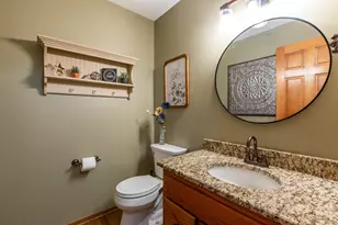 704 Country Estate Ct SE, Stewartville, MN 55976 - Photo 14