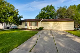 1238 Bigelow Ave, Owatonna, MN 55060 - Photo 1