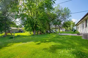 1238 Bigelow Ave, Owatonna, MN 55060 - Photo 10