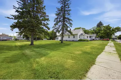 212 1st Avenue SW, Dilworth, MN 56529 - Photo 18