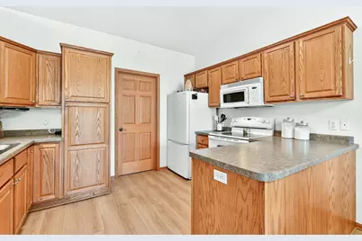 4207 Redhawk Drive SE, Rochester, MN 55904 - Photo 10