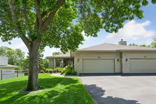 8967 Ferndale Ln, Eden Prairie, MN 55347 - Photo 2
