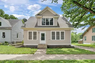 137 South St, Owatonna, MN 55060 - Photo 1