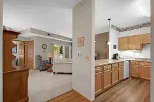 5650 Boone Ave N, New Hope, MN 55428 - Photo 6