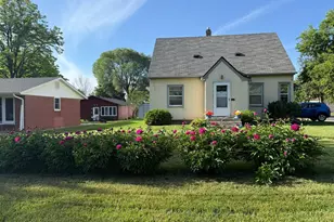 201 2nd St SW, New Prague, MN 56071 - Photo 4