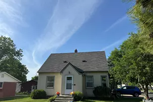 201 2nd St SW, New Prague, MN 56071 - Photo 2