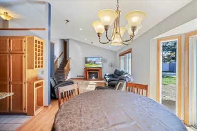512 Hyde Avenue N, Mahtomedi, MN 55115 - Photo 20