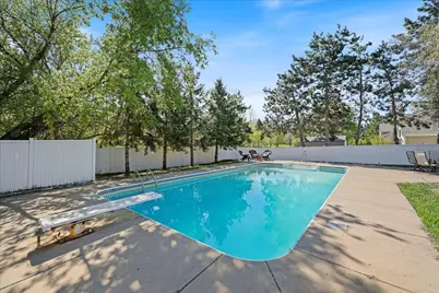 512 Hyde Avenue N, Mahtomedi, MN 55115 - Photo 28