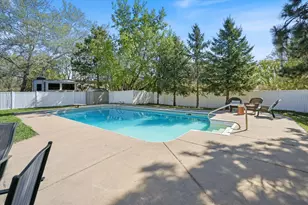 512 Hyde Ave N, Mahtomedi, MN 55115 - Photo 12