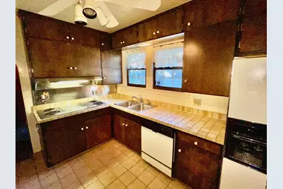 810 3rd Street NW, Austin, MN 55912 - Photo 18