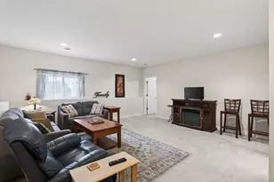 8270 Oakview Ct N, Maple Grove, MN 55369 - Photo 30