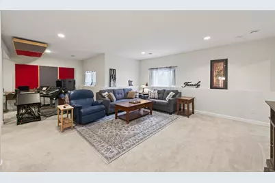 8270 Oakview Court N, Maple Grove, MN 55369 - Photo 32