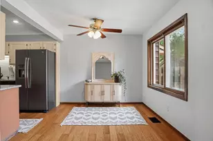2455 Crestwood Dr, North Saint Paul, MN 55109 - Photo 10