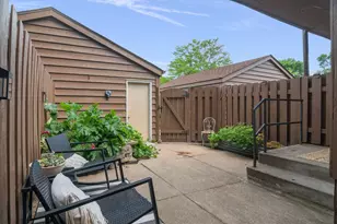 2455 Crestwood Dr, North Saint Paul, MN 55109 - Photo 24