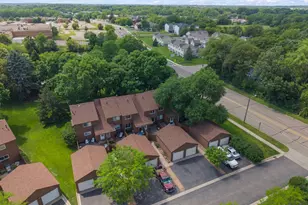 2455 Crestwood Dr, North Saint Paul, MN 55109 - Photo 32