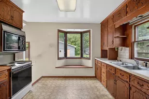 7624 68th Ave N, Brooklyn Park, MN 55428 - Photo 8