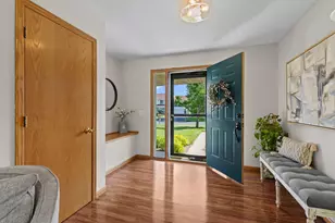 2721 Pampas Ct, Shakopee, MN 55379 - Photo 4