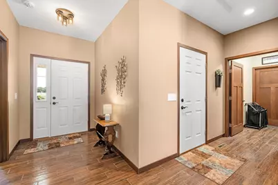 290 Acorn Place NE, Owatonna, MN 55060 - Photo 4