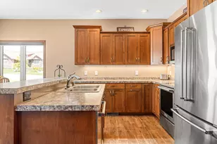 290 Acorn Pl NE, Owatonna, MN 55060 - Photo 14