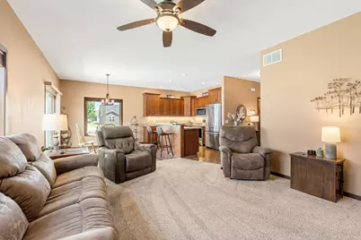 290 Acorn Place NE, Owatonna, MN 55060 - Photo 6