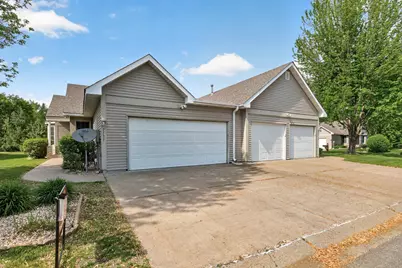 2133 Southwind Road, Maplewood, MN 55109 - Photo 2