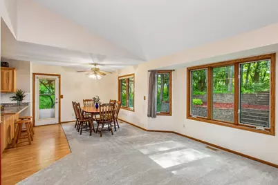 326 Warner Avenue N, Mahtomedi, MN 55115 - Photo 14