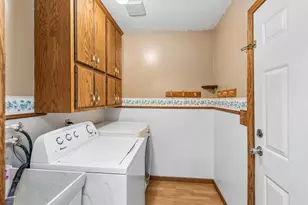 326 Warner Ave N, Mahtomedi, MN 55115 - Photo 24
