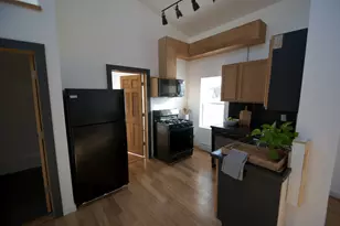 25 E 26th St, Minneapolis, MN 55404 - Photo 2