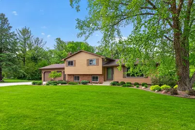 5633 Saint Mary Drive NW, Rochester, MN 55901 - Photo 4