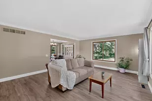 5633 Saint Mary Dr NW, Rochester, MN 55901 - Photo 18