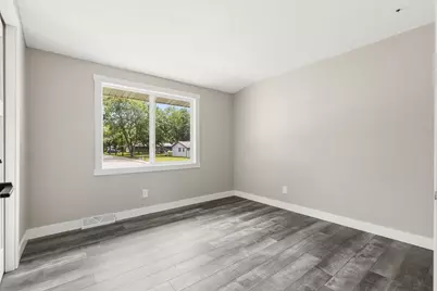 600 Lawrence Street, Marshall, MN 56258 - Photo 24