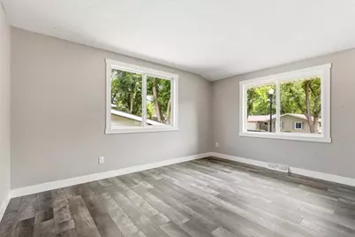 600 Lawrence Street, Marshall, MN 56258 - Photo 22