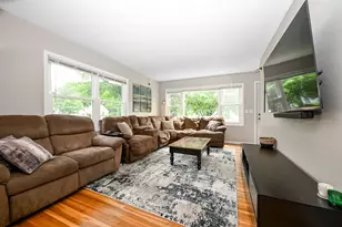 1031 Sumter Ave N, Golden Valley, MN 55427 - Photo 4