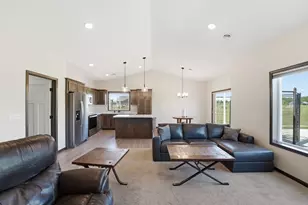 8594 Dolphin Rd, Princeton, MN 55371 - Photo 14