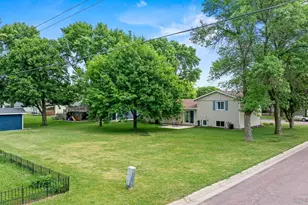 201 3rd St E, Tracy, MN 56175 - Photo 4