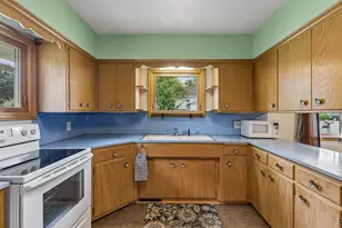 375 Jessamine Ave W, Saint Paul, MN 55117 - Photo 16