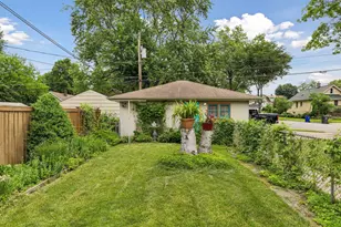 375 Jessamine Ave W, Saint Paul, MN 55117 - Photo 46