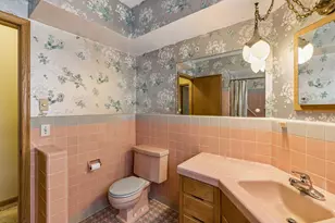 375 Jessamine Ave W, Saint Paul, MN 55117 - Photo 26