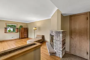 375 Jessamine Ave W, Saint Paul, MN 55117 - Photo 6
