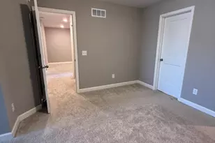 4784 Equine Trl, Woodbury, MN 55129 - Photo 16