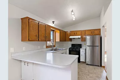 15720 Gallery Avenue, Apple Valley, MN 55124 - Photo 2